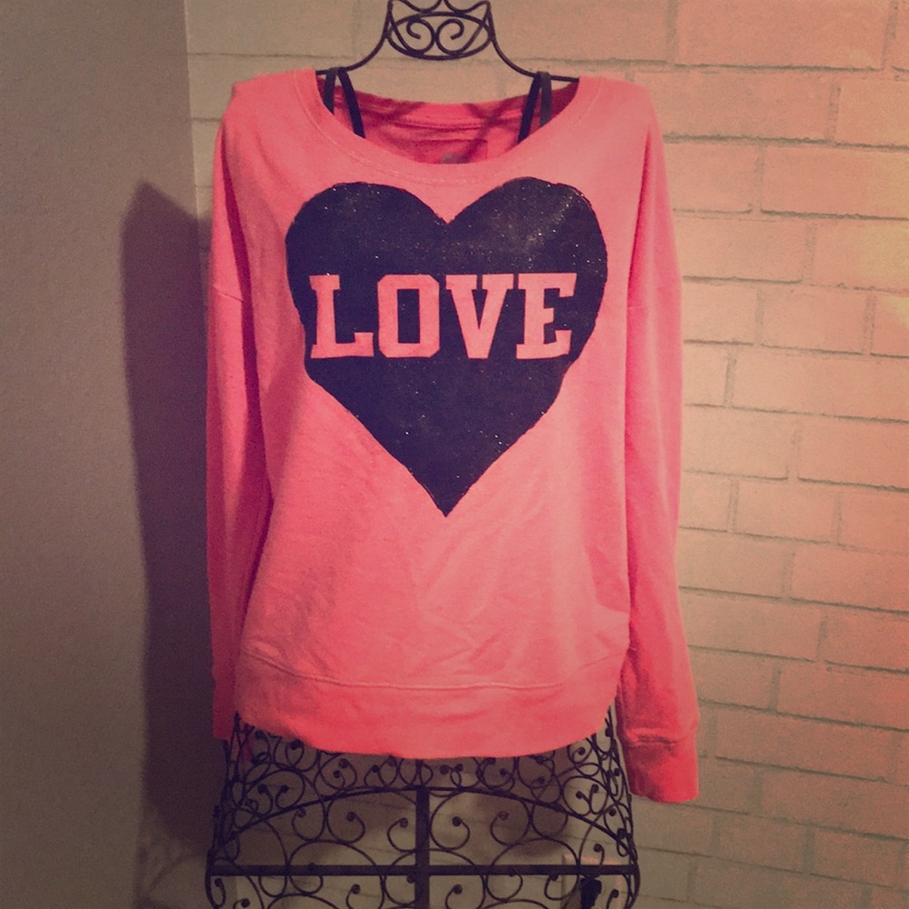 Love sweatshirt